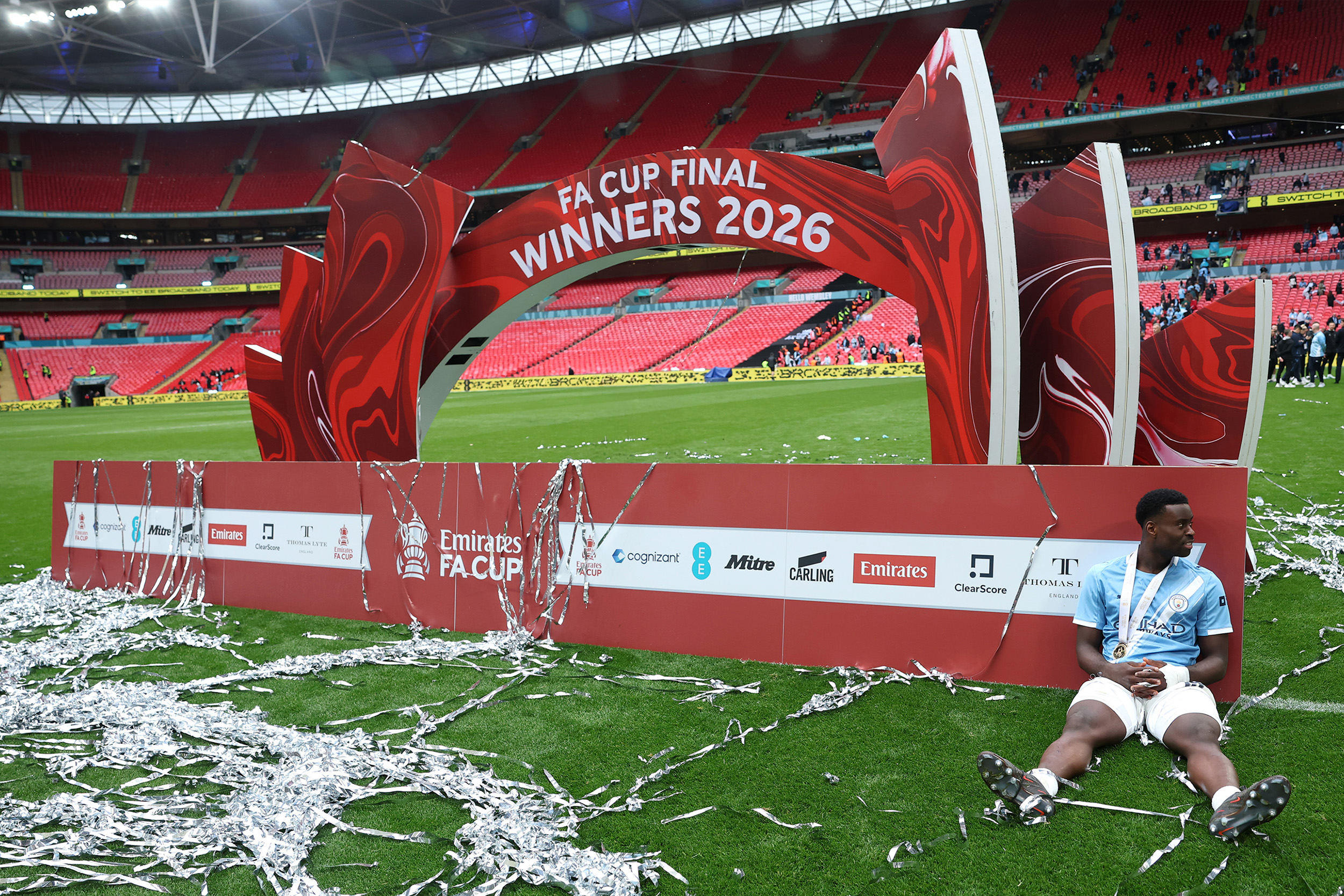 Craig Black x The FA_Acrylic Fusion Texture_Football Association